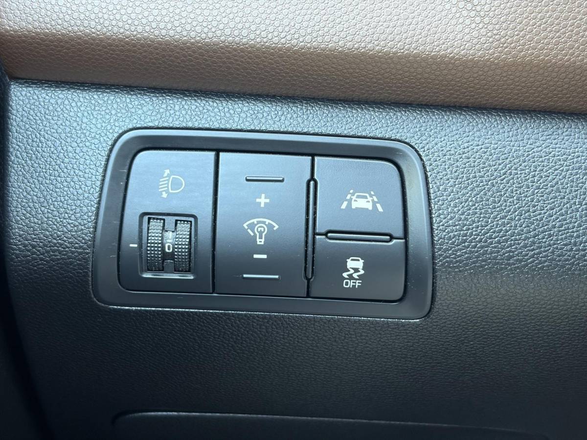 Hyundai i20 Hyundai i20 1.0 T-GDI Comfort 2e Eigenaar l Trekhaak l Navi l Camera l Carplay l Clima l Cruise l Rijstrooksensor l Pdc l N.A.P l Apk tot 05-2027