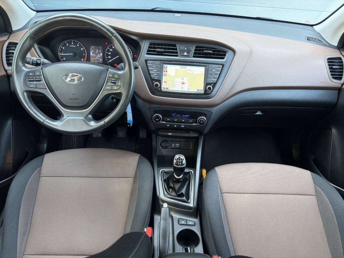 Hyundai i20 Hyundai i20 1.0 T-GDI Comfort 2e Eigenaar l Trekhaak l Navi l Camera l Carplay l Clima l Cruise l Rijstrooksensor l Pdc l N.A.P l Apk tot 05-2027