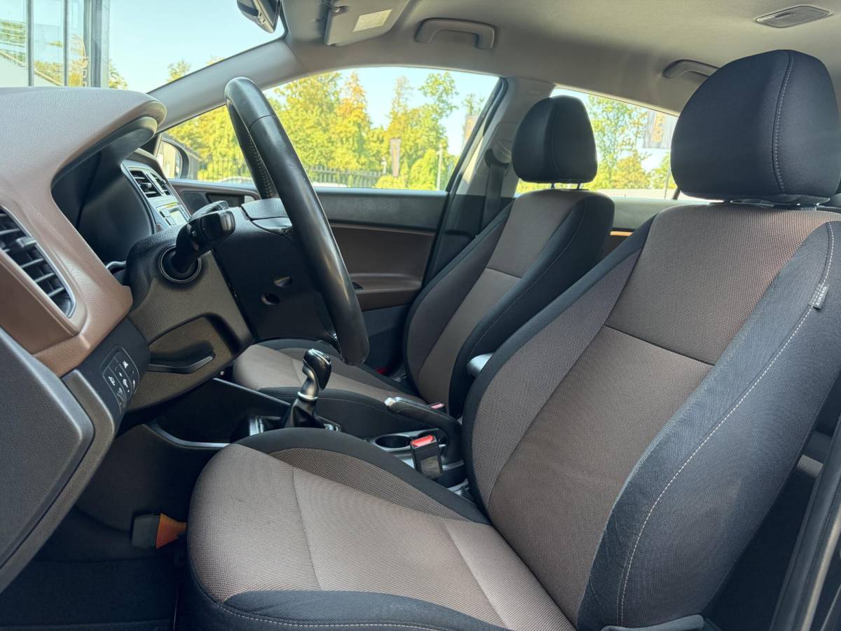 Hyundai i20 Hyundai i20 1.0 T-GDI Comfort 2e Eigenaar l Trekhaak l Navi l Camera l Carplay l Clima l Cruise l Rijstrooksensor l Pdc l N.A.P l Apk tot 05-2027