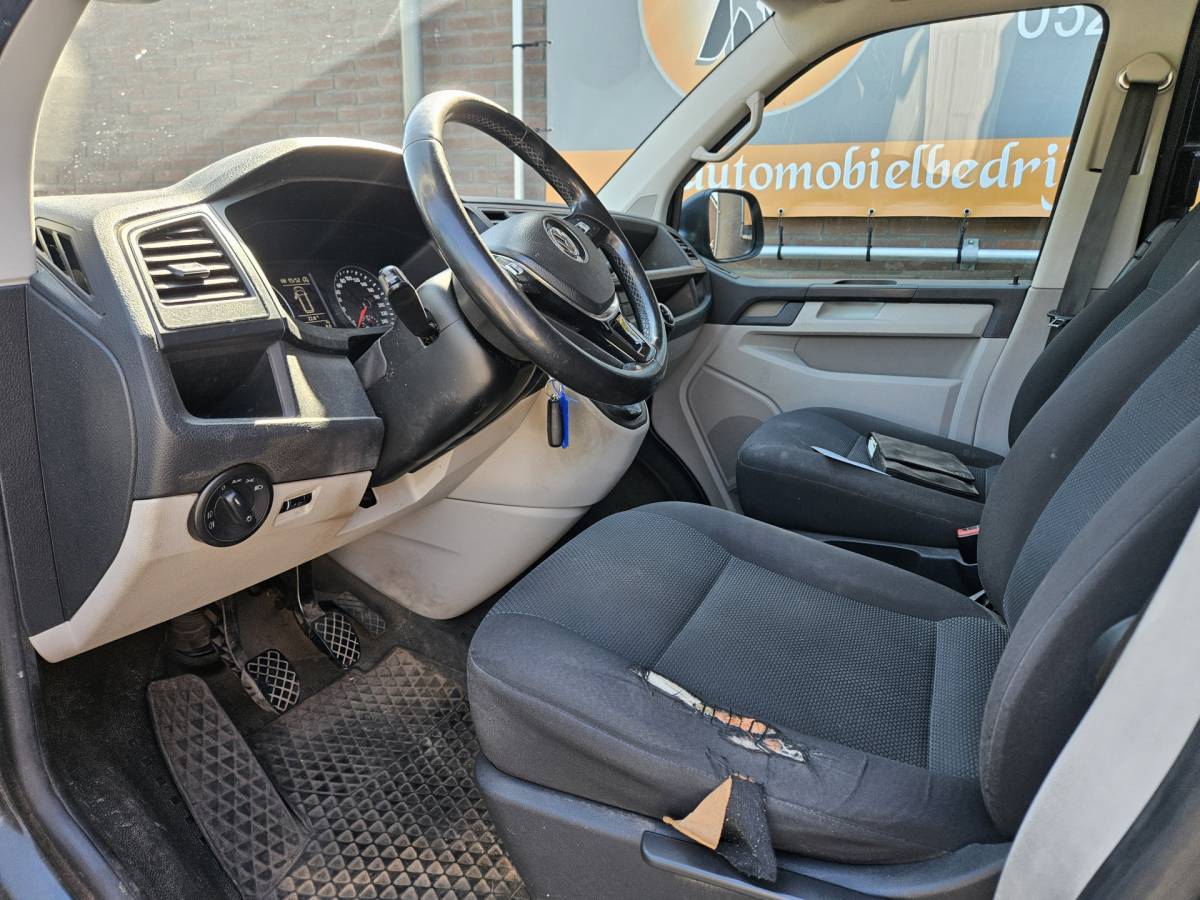 Volkswagen Transporter Volkswagen Transporter 2.0 TDI L2H1 DC Comfortline Plus
