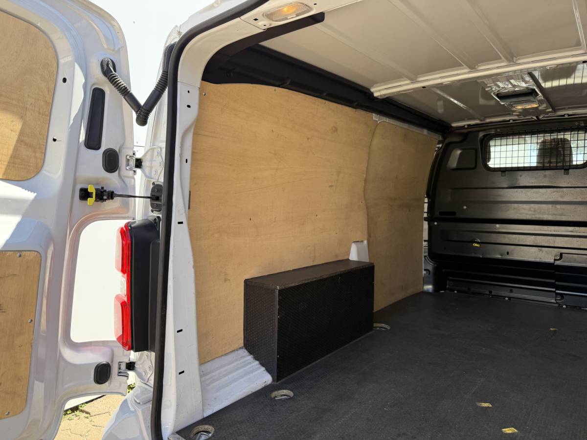 Toyota ProAce Toyota Toyota ProAce Electric 75kWh 136PK L2 Elektrisch 93.0% (SOH) 330km WLTP Cruise Control Climate Control Carplay 360° Camera Snelladen