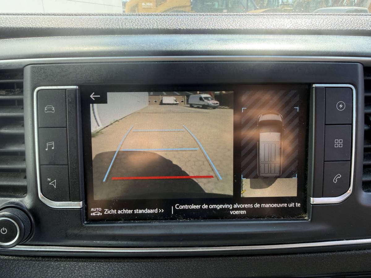 Toyota ProAce Toyota Toyota ProAce Electric 75kWh 136PK L2 Elektrisch 93.0% (SOH) 330km WLTP Cruise Control Climate Control Carplay 360° Camera Snelladen