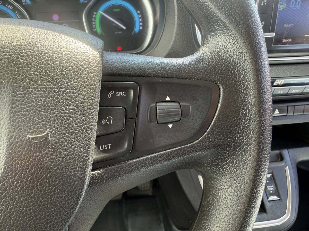 Toyota ProAce Toyota Toyota ProAce Electric 75kWh 136PK L2 Elektrisch 93.0% (SOH) 330km WLTP Cruise Control Climate Control Carplay 360° Camera Snelladen