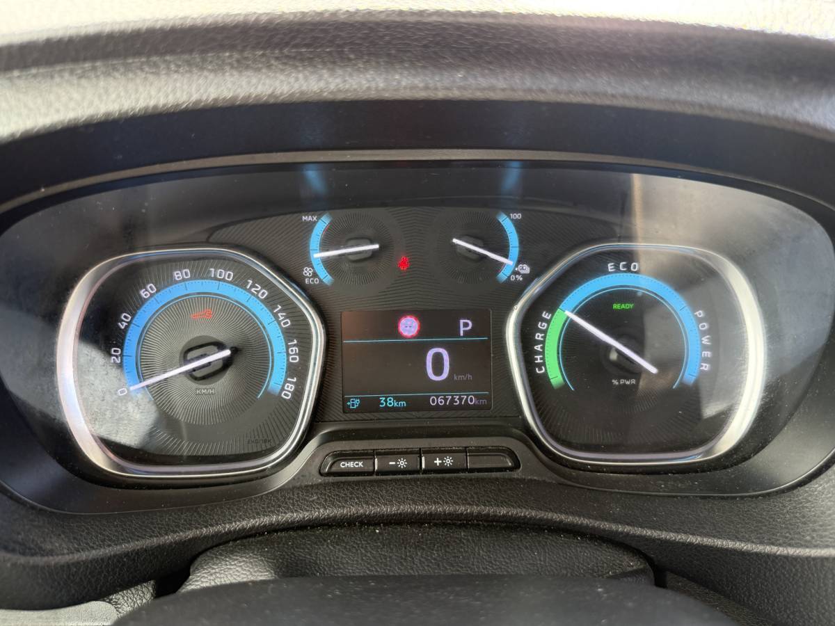 Toyota ProAce Toyota Toyota ProAce Electric 75kWh 136PK L2 Elektrisch 93.0% (SOH) 330km WLTP Cruise Control Climate Control Carplay 360° Camera Snelladen