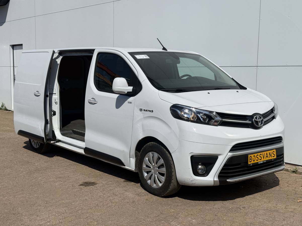 Toyota ProAce Toyota Toyota ProAce Electric 75kWh 136PK L2 Elektrisch 93.0% (SOH) 330km WLTP Cruise Control Climate Control Carplay 360° Camera Snelladen
