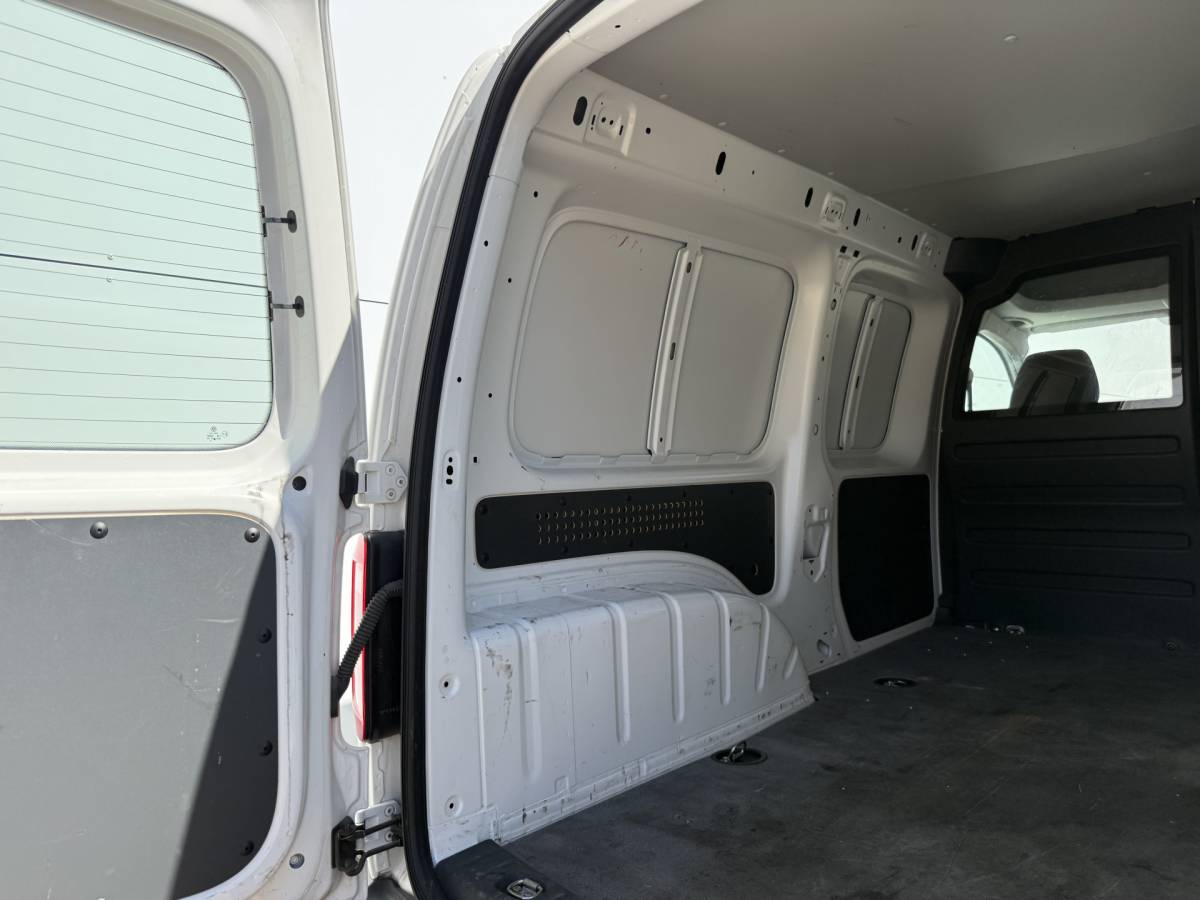 Volkswagen Caddy Volkswagen e-Caddy 37kWh 113PK L2 Elektrisch Caddy ABT Maxi 37,3kWh 159km WLTP LED Snelladen Trekhaak Airco Carplay Parkeersensoren Achter