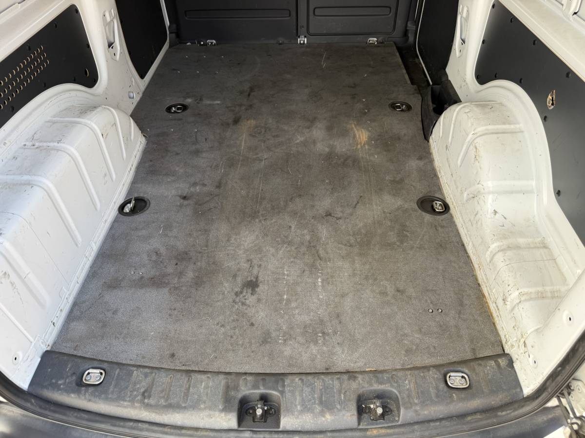 Volkswagen Caddy Volkswagen e-Caddy 37kWh 113PK L2 Elektrisch Caddy ABT Maxi 37,3kWh 159km WLTP LED Snelladen Trekhaak Airco Carplay Parkeersensoren Achter