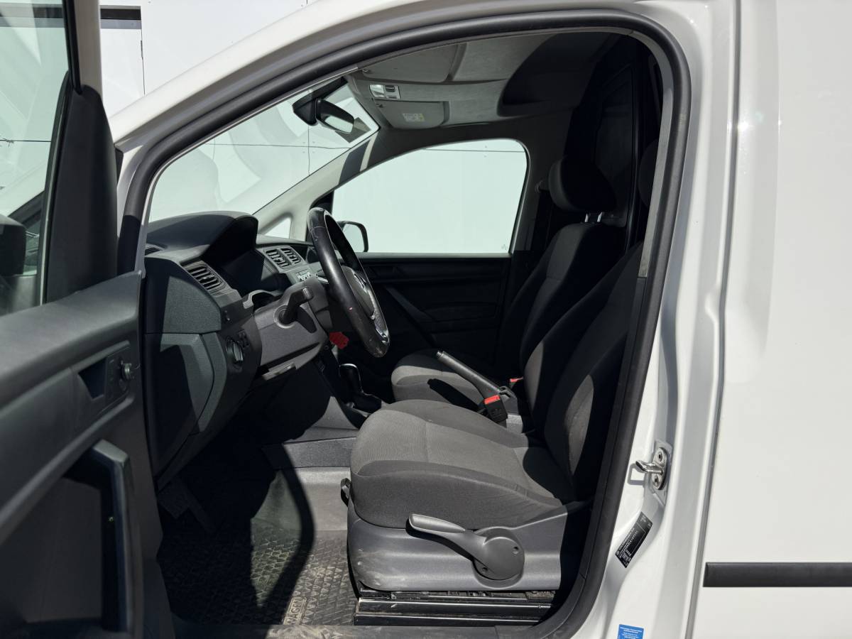 Volkswagen Caddy Volkswagen e-Caddy 37kWh 113PK L2 Elektrisch Caddy ABT Maxi 37,3kWh 159km WLTP LED Snelladen Trekhaak Airco Carplay Parkeersensoren Achter