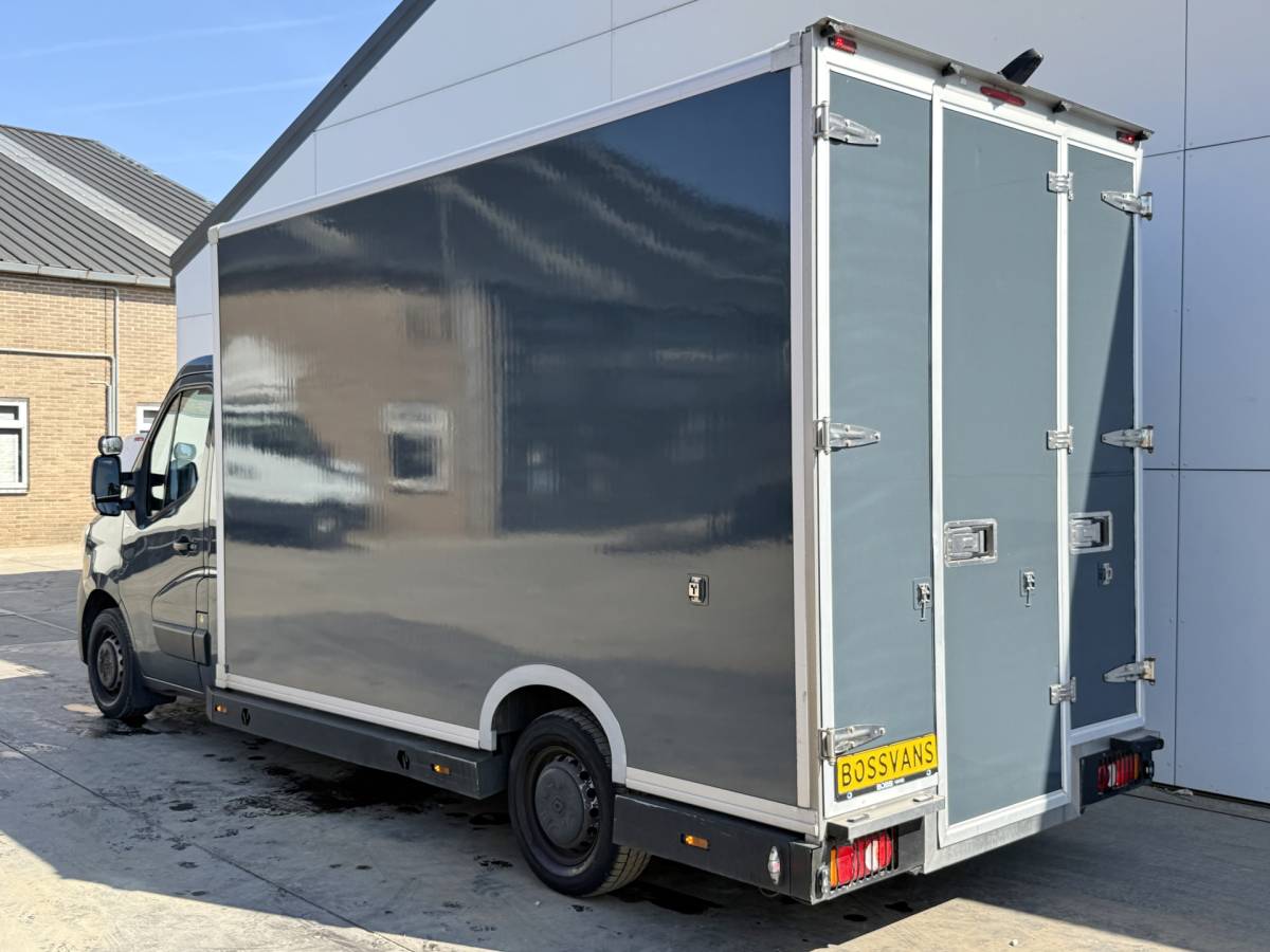 Renault Master Renault Master Plancher T35 2.3 DCI 150PK Lowliner Bakwagen Airco Cruise Control Camera Foodtruck Meubelbak Paardenwagen