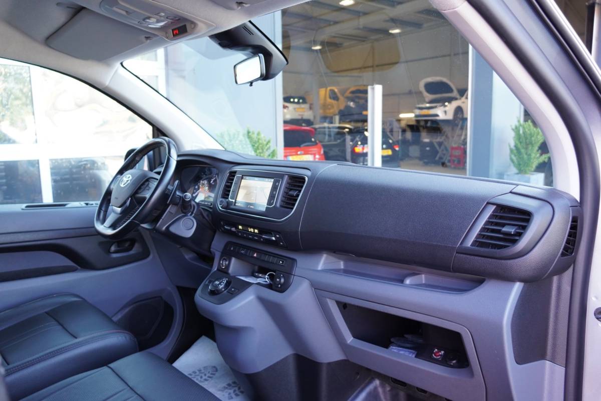 Toyota ProAce Toyota PROACE Worker 2.0 177PK Professional NAP/Navi/AA+ACP