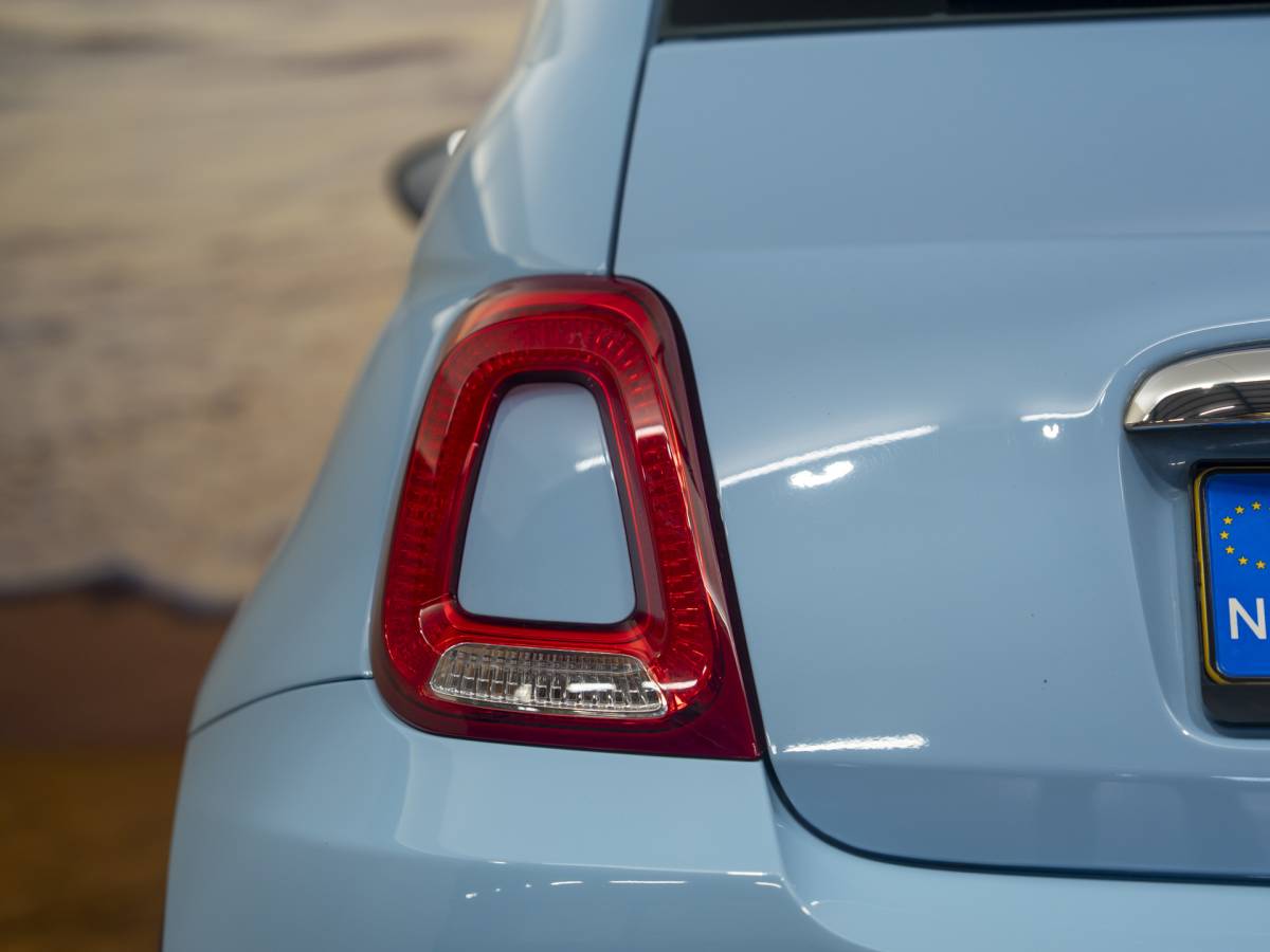 Fiat 500 Fiat 500 1.2 Lounge Babyblauw, incl garantie