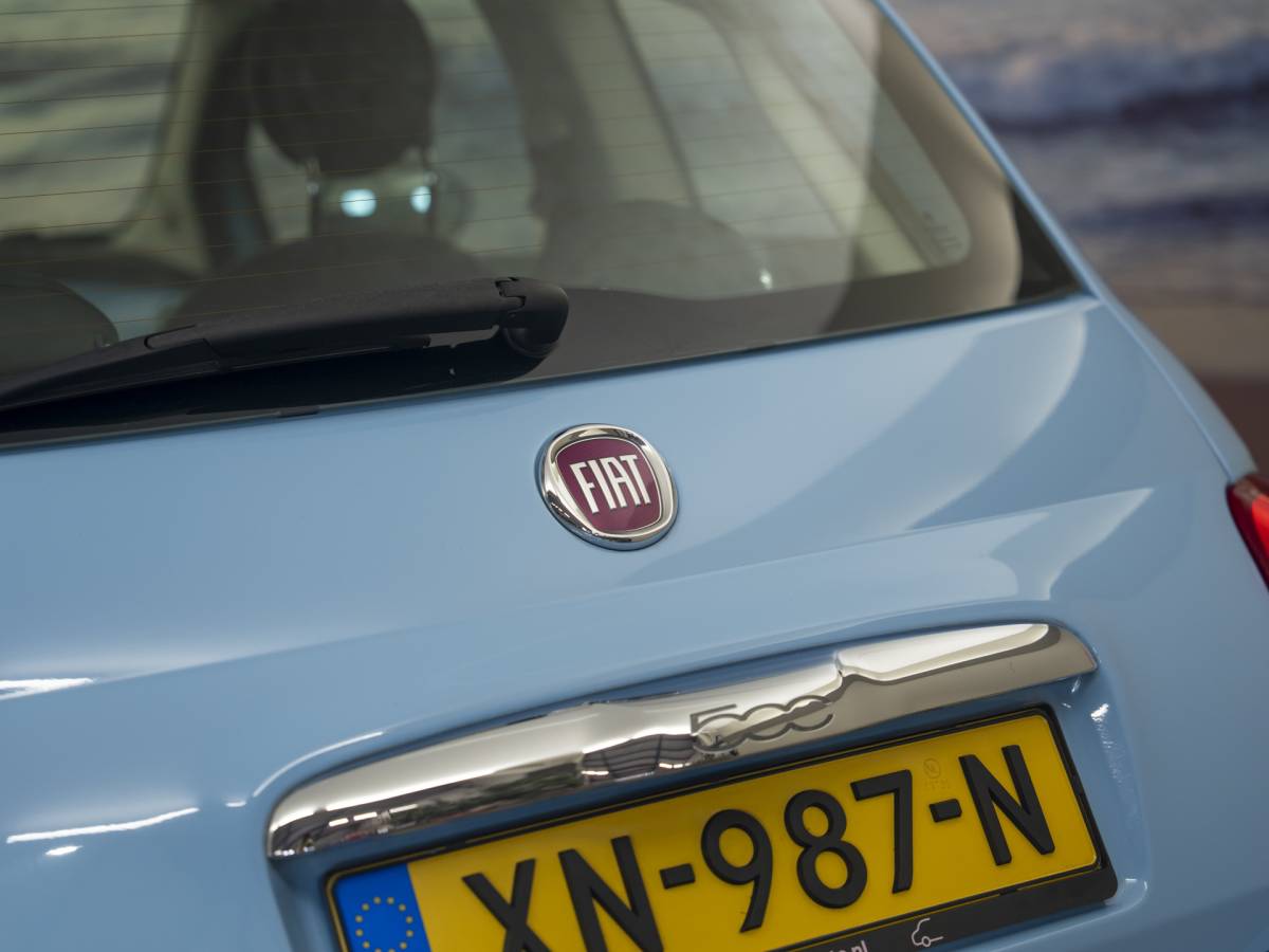 Fiat 500 Fiat 500 1.2 Lounge Babyblauw, incl garantie