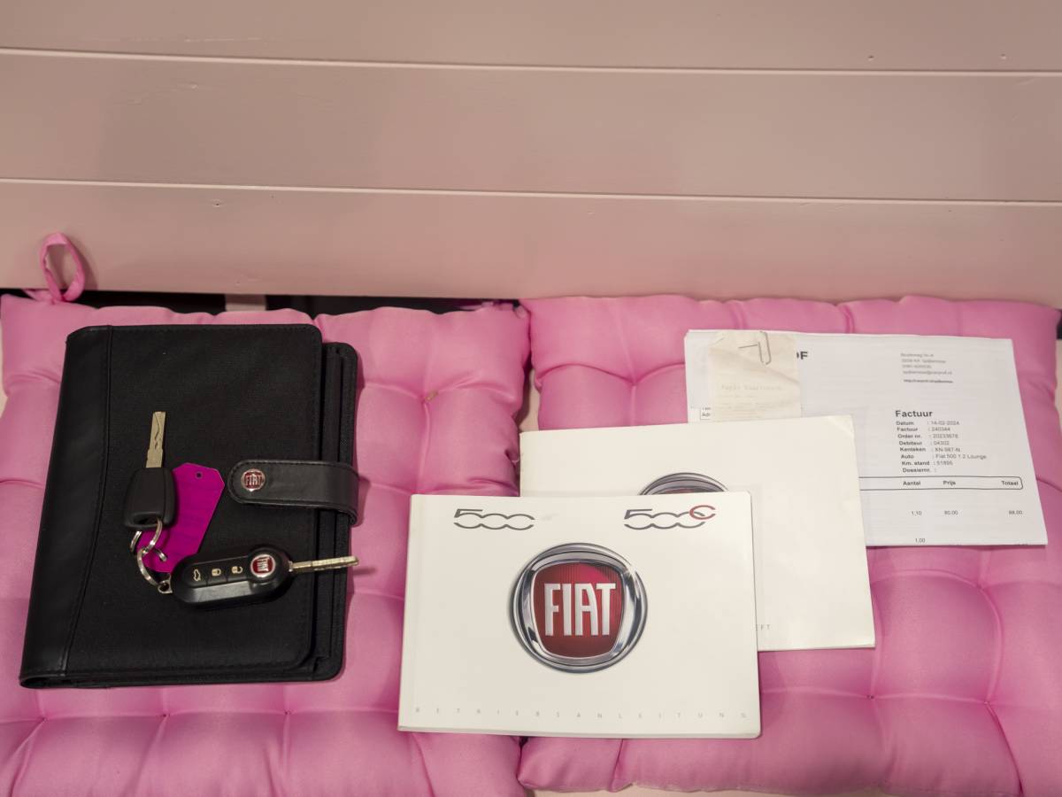 Fiat 500 Fiat 500 1.2 Lounge Babyblauw, incl garantie