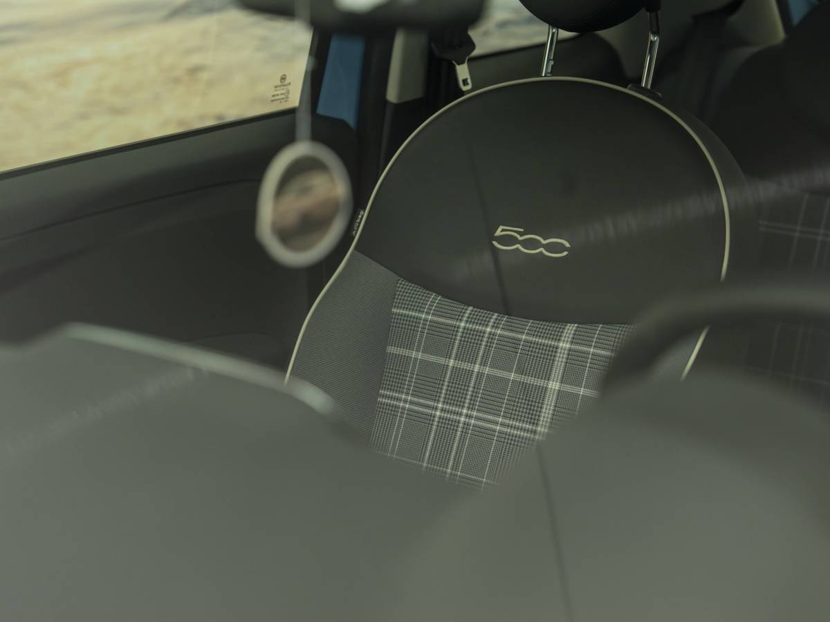 Fiat 500 Fiat 500 1.2 Lounge Babyblauw, incl garantie