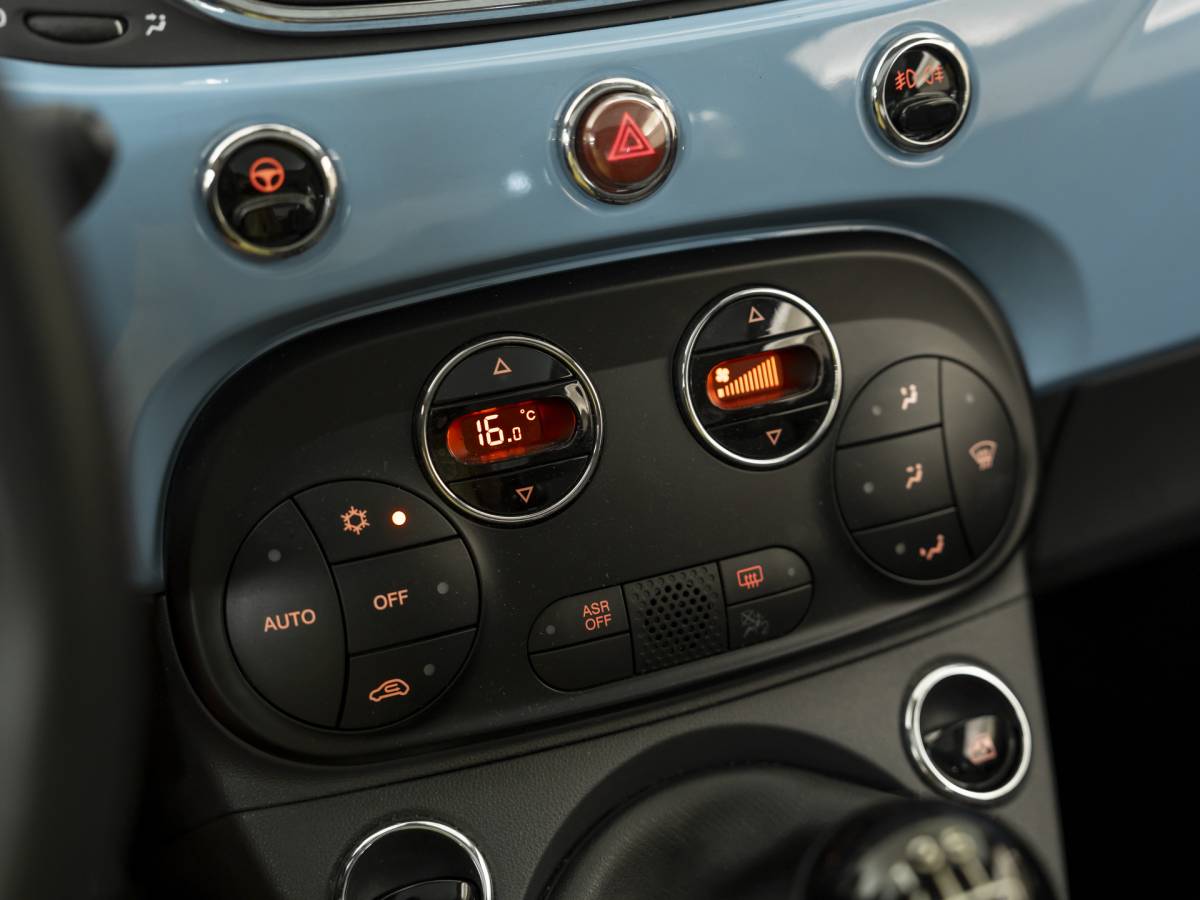 Fiat 500 Fiat 500 1.2 Lounge Babyblauw, incl garantie