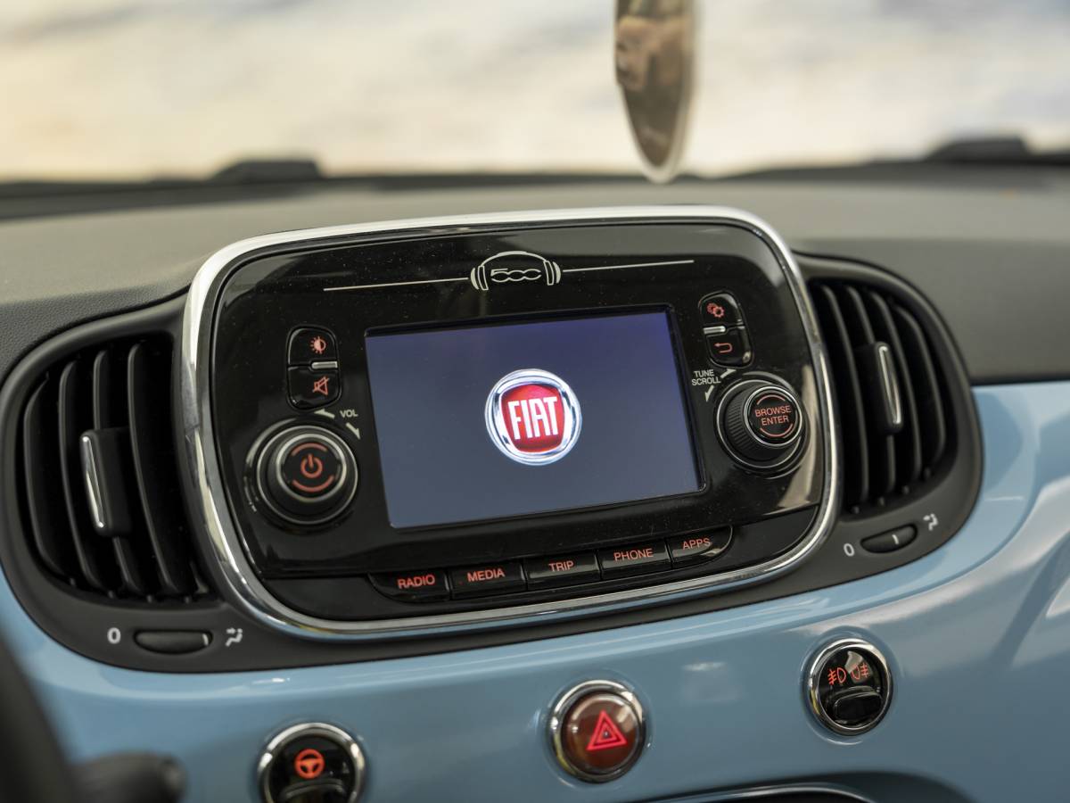 Fiat 500 Fiat 500 1.2 Lounge Babyblauw, incl garantie