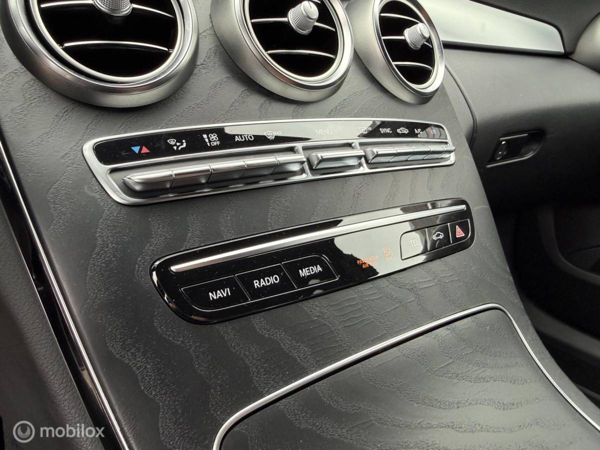 Mercedes-Benz C-Klasse Mercedes C-klasse Estate 200 4MATIC AMG Line Burmester/LED/Winterpack