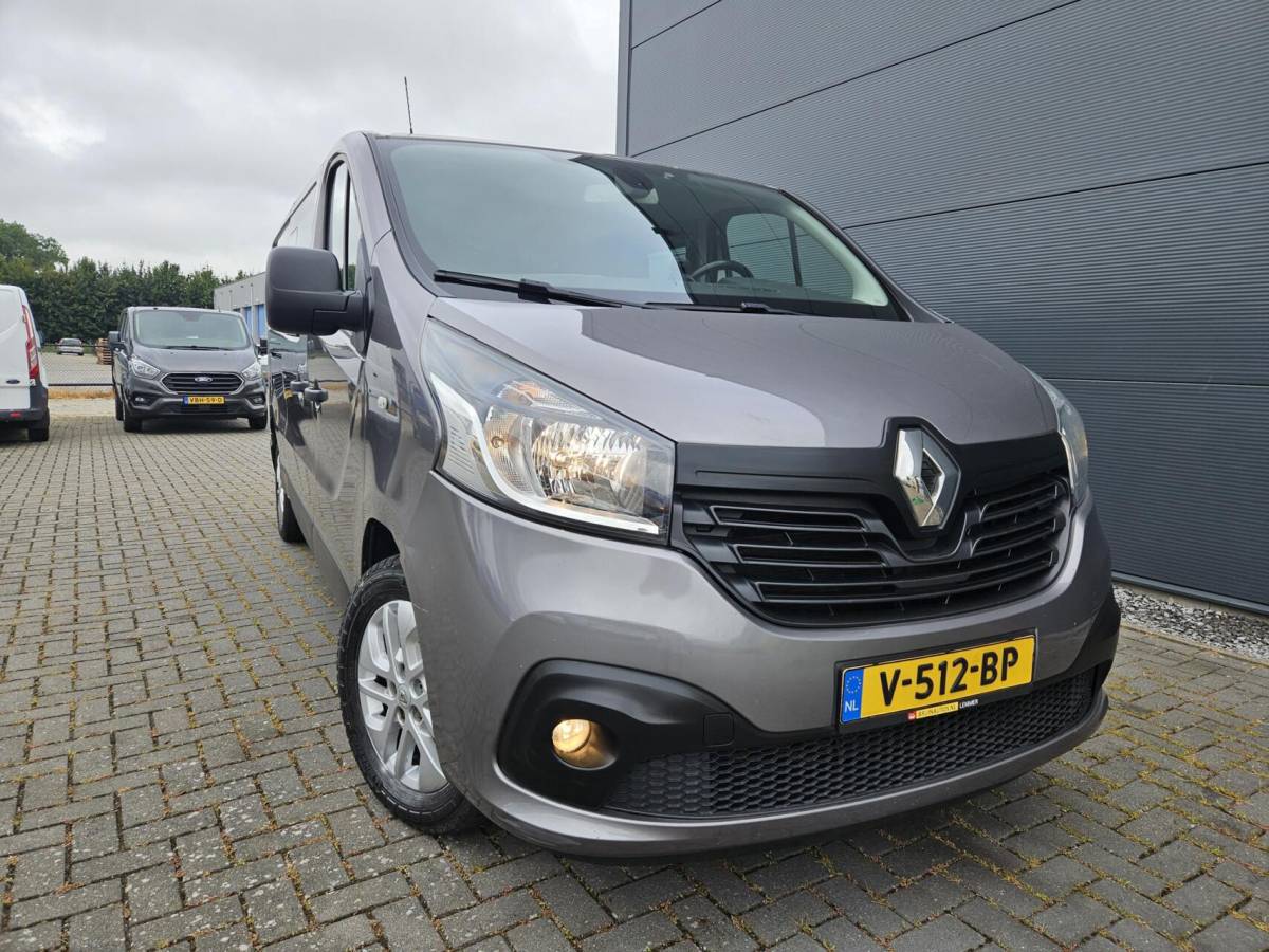 Renault Trafic Renault Trafic 1.6 dCi L2H1 DC Airco 145 PK  navi Marge eu 6