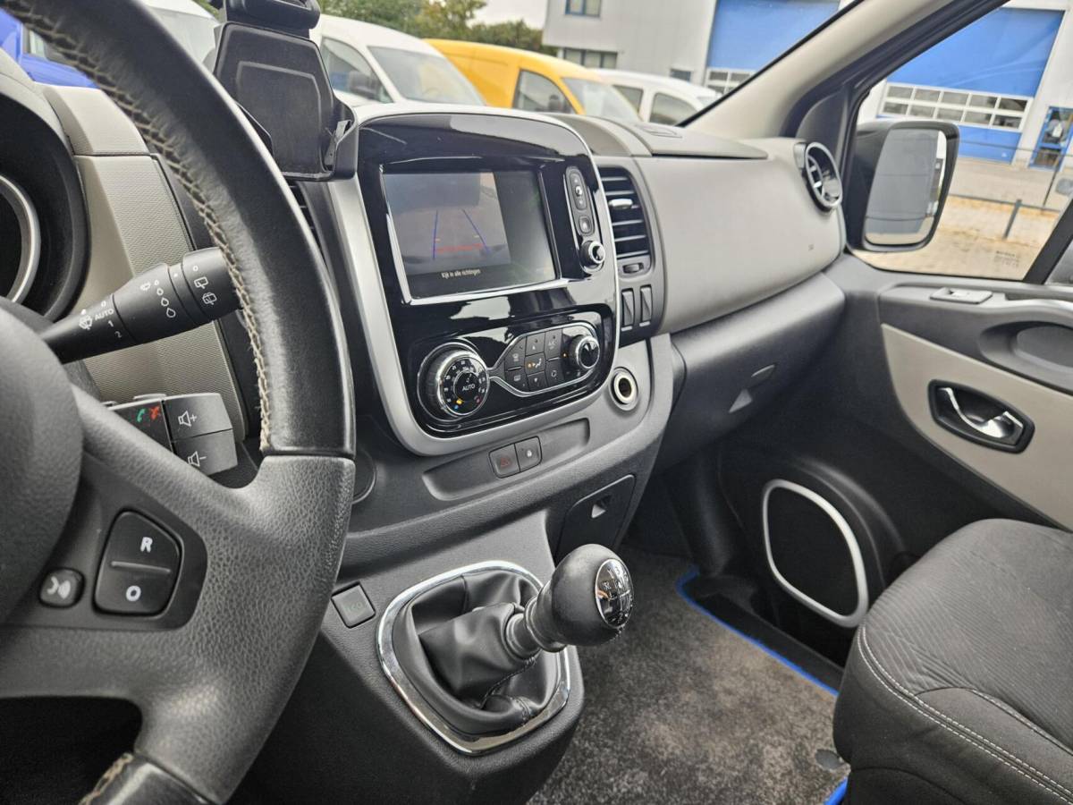 Renault Trafic Renault Trafic 1.6 dCi L2H1 DC Airco 145 PK  navi Marge eu 6