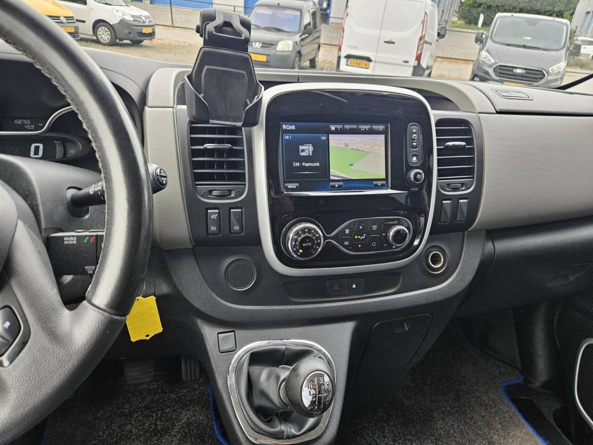 Renault Trafic Renault Trafic 1.6 dCi L2H1 DC Airco 145 PK  navi Marge eu 6