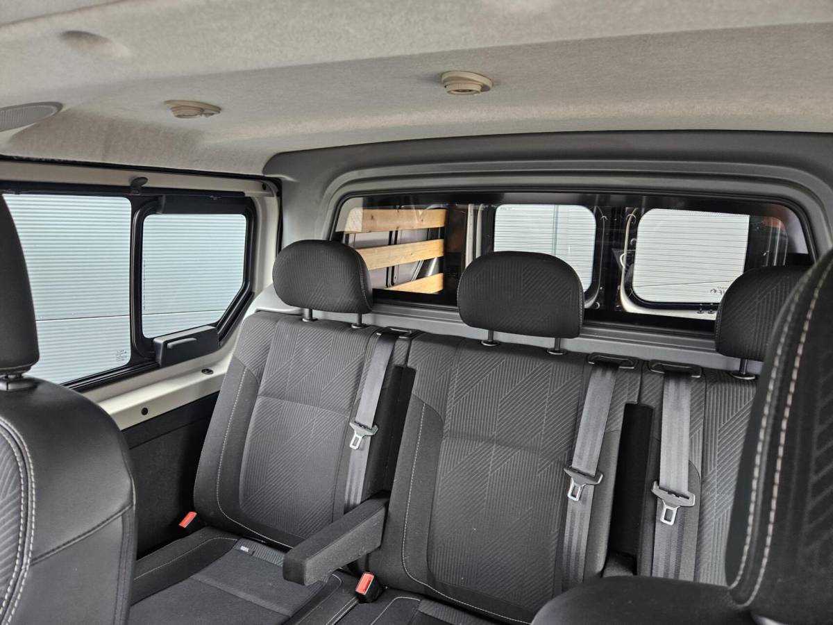Renault Trafic Renault Trafic 1.6 dCi L2H1 DC Airco 145 PK  navi Marge eu 6
