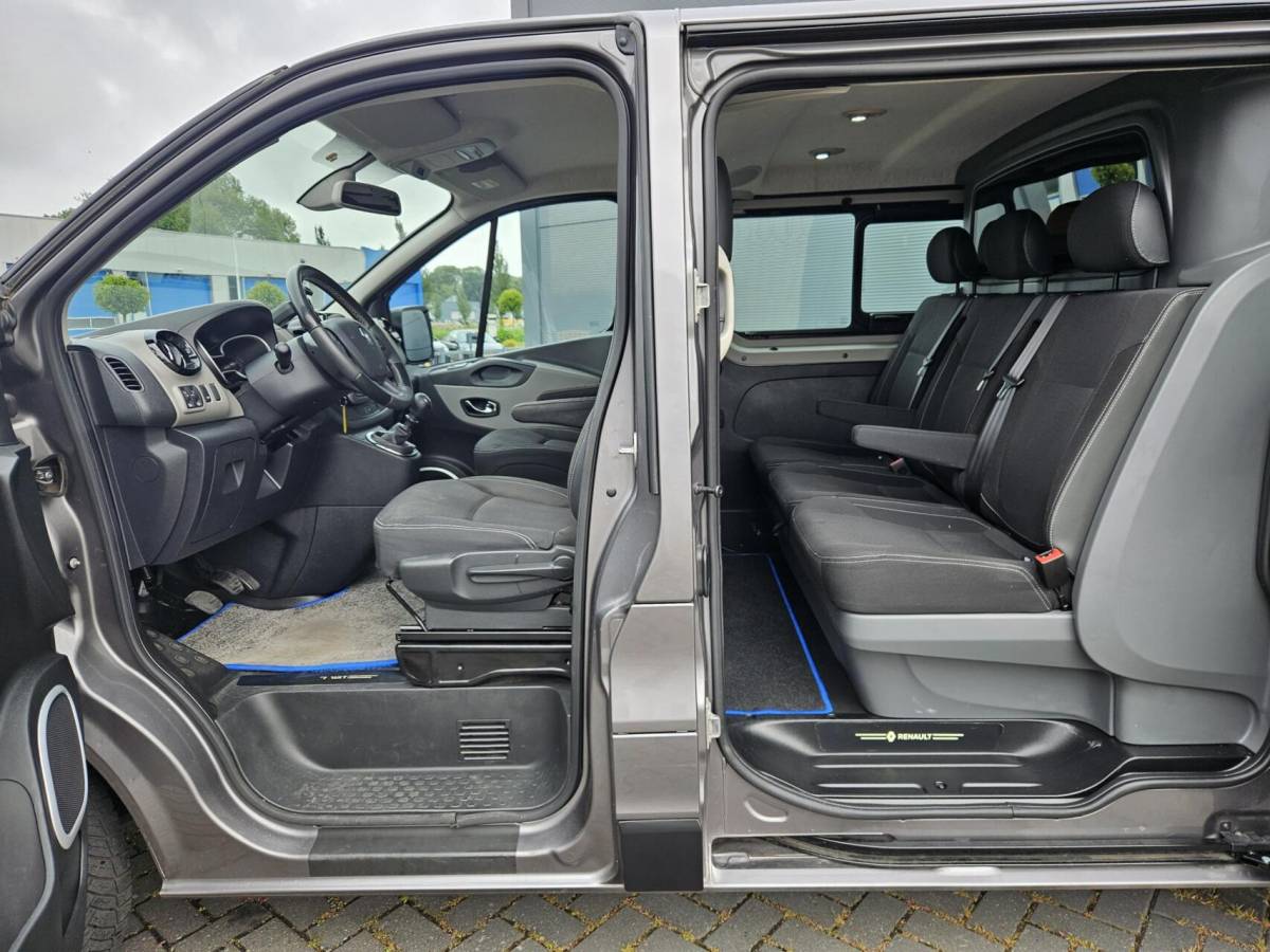 Renault Trafic Renault Trafic 1.6 dCi L2H1 DC Airco 145 PK  navi Marge eu 6