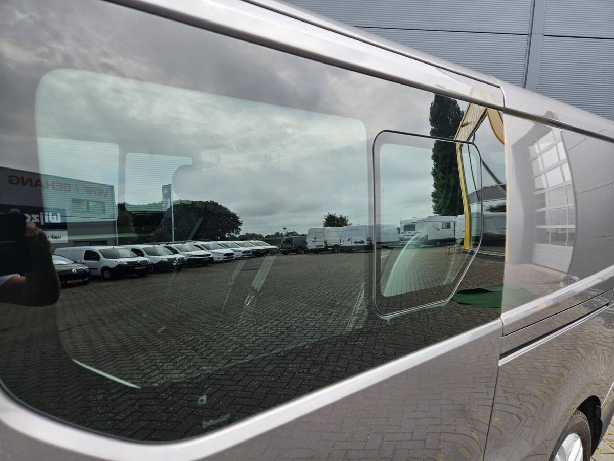 Renault Trafic Renault Trafic 1.6 dCi L2H1 DC Airco 145 PK  navi Marge eu 6