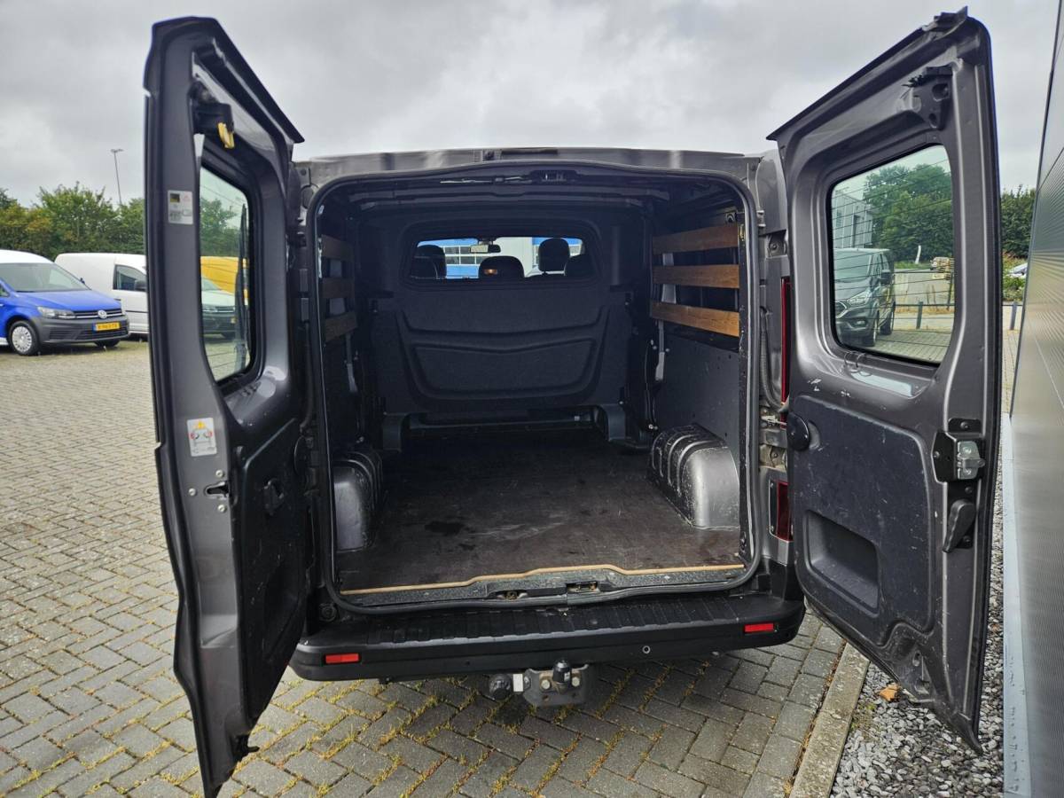 Renault Trafic Renault Trafic 1.6 dCi L2H1 DC Airco 145 PK  navi Marge eu 6