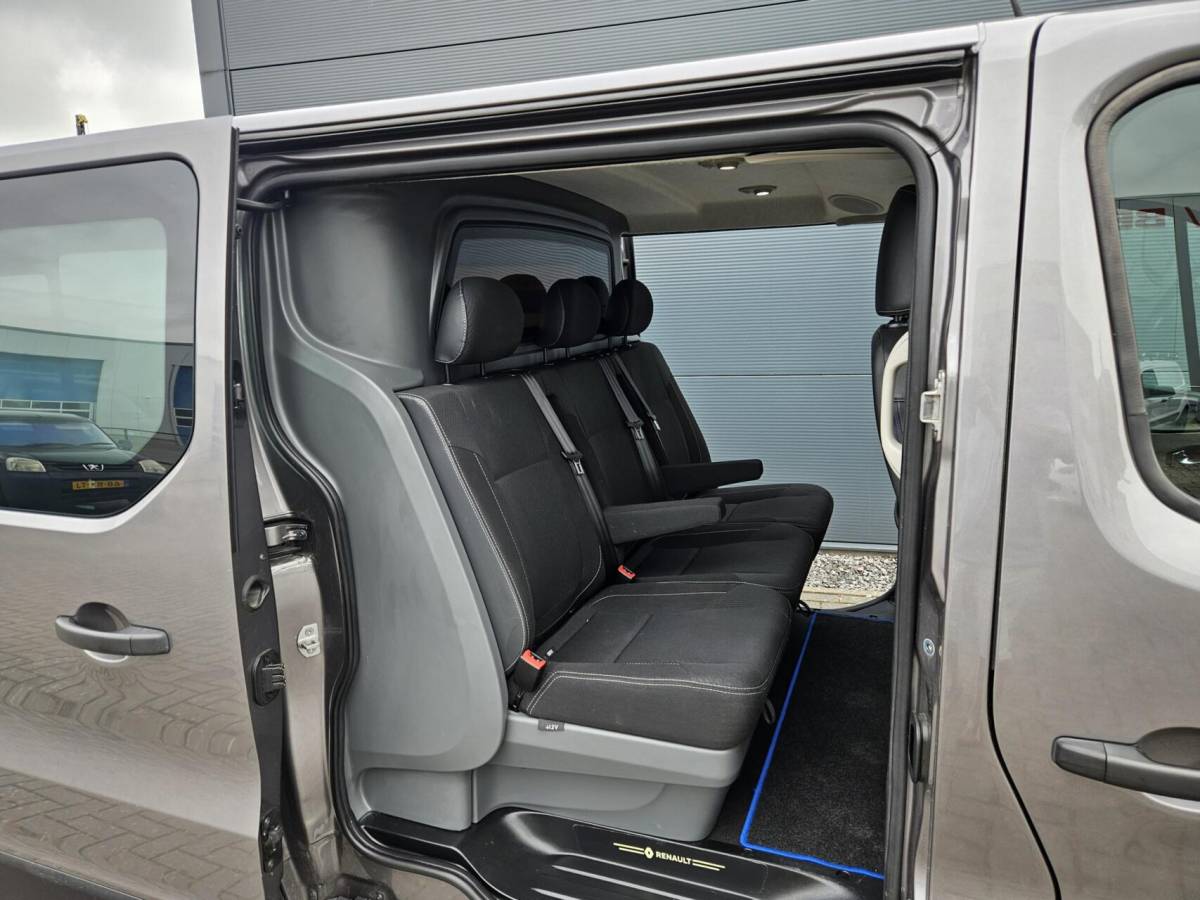 Renault Trafic Renault Trafic 1.6 dCi L2H1 DC Airco 145 PK  navi Marge eu 6