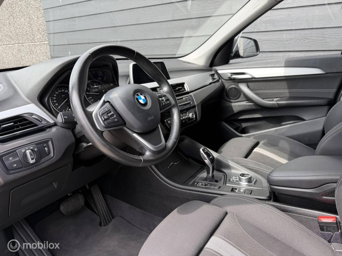 BMW X1 BMW X1 sDrive18i Executive M-sport optiek/Winterpack/Clima/PDC