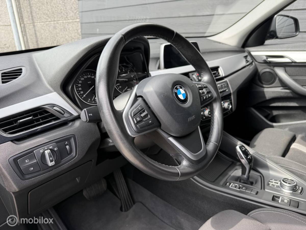 BMW X1 BMW X1 sDrive18i Executive M-sport optiek/Winterpack/Clima/PDC