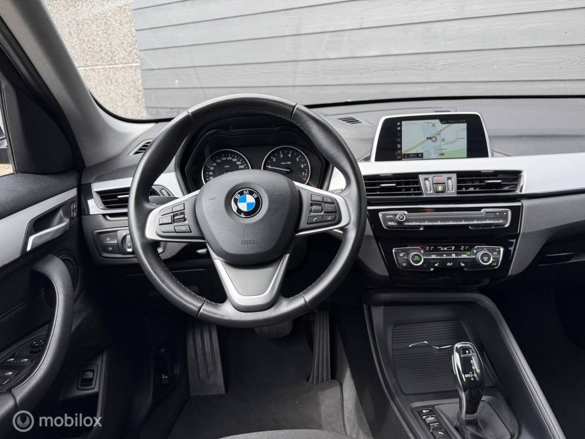 BMW X1 BMW X1 sDrive18i Executive M-sport optiek/Winterpack/Clima/PDC