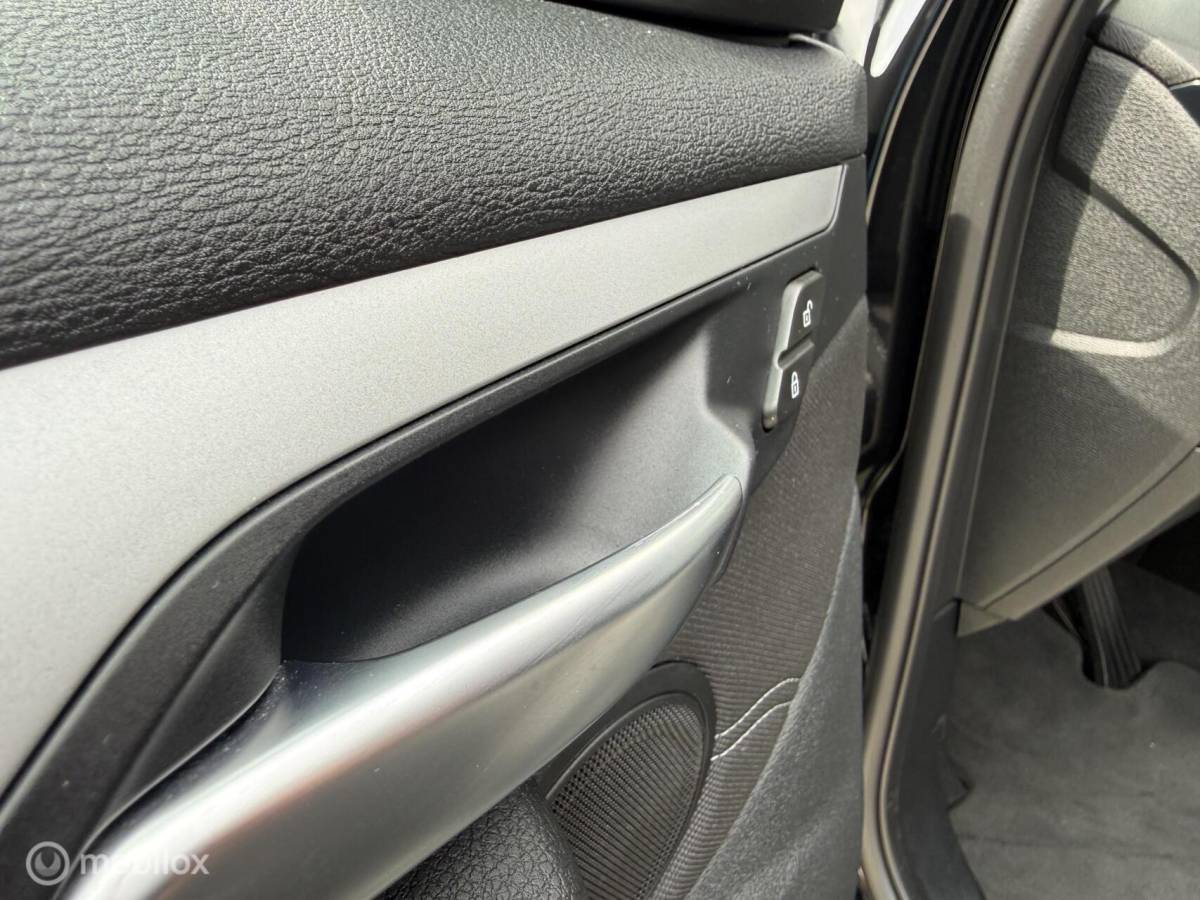 BMW X1 BMW X1 sDrive18i Executive M-sport optiek/Winterpack/Clima/PDC
