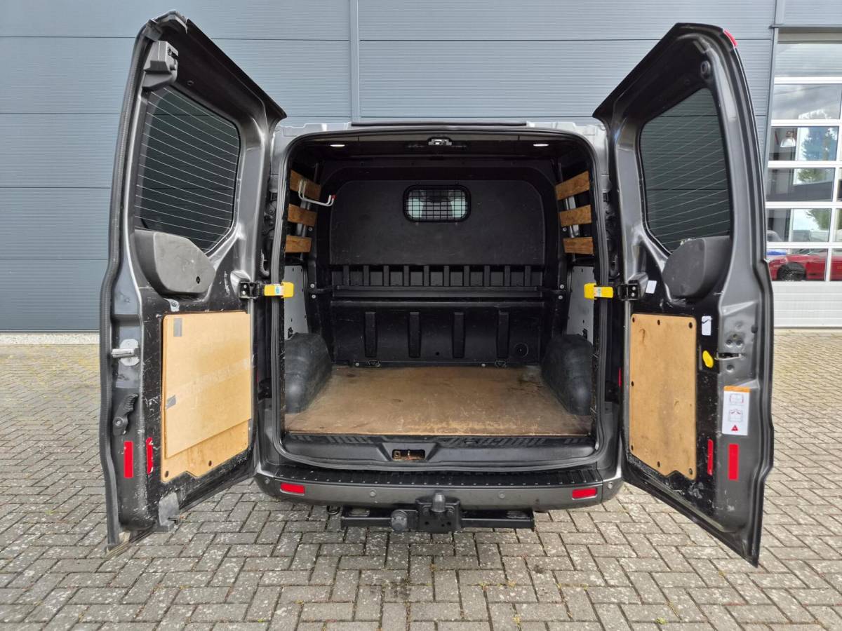 Ford Transit Custom Ford Transit Custom 2.0 TDCI L1H1 DC Leer navi 130 Pk automaat Marge
