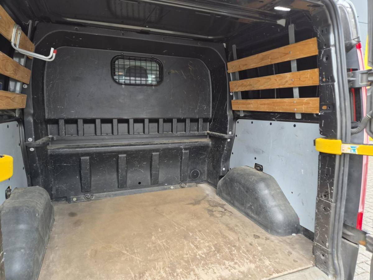 Ford Transit Custom Ford Transit Custom 2.0 TDCI L1H1 DC Leer navi 130 Pk automaat Marge