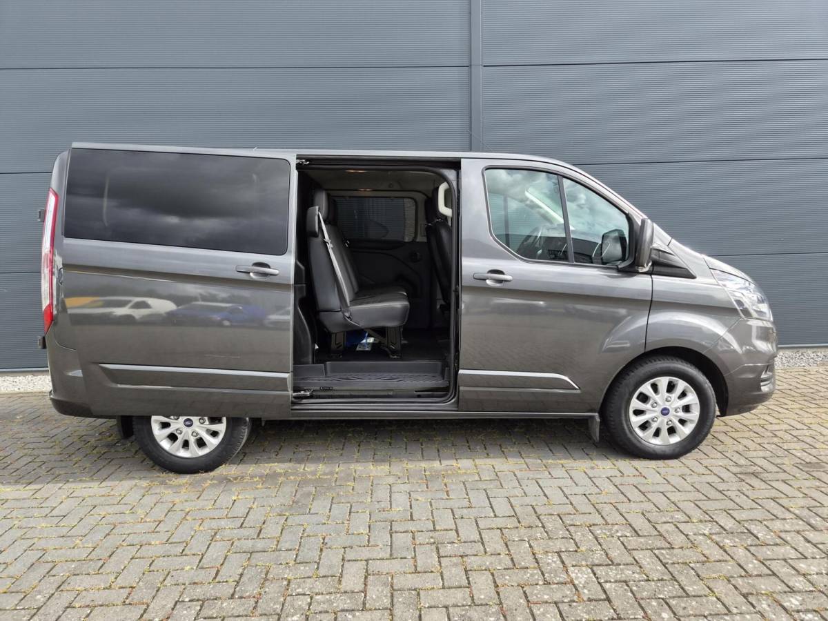 Ford Transit Custom Ford Transit Custom 2.0 TDCI L1H1 DC Leer navi 130 Pk automaat Marge