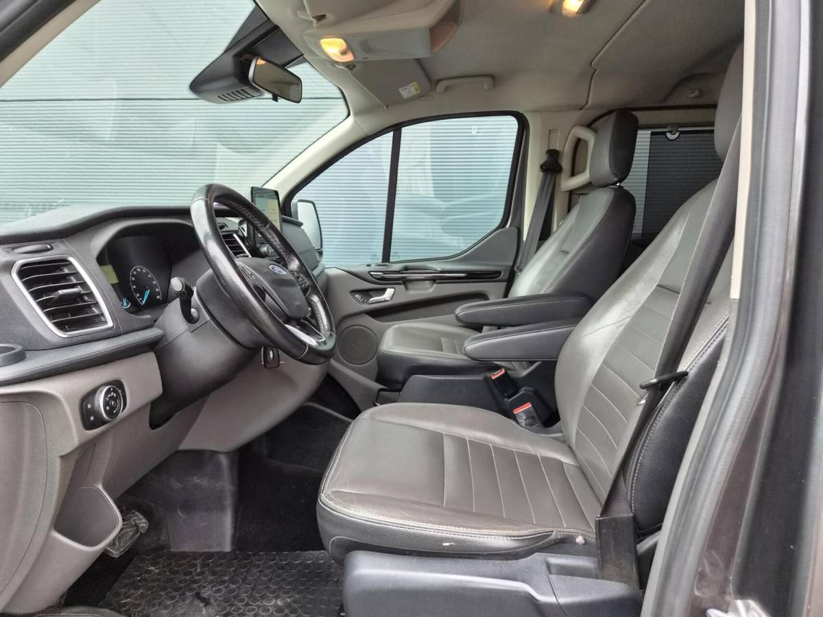 Ford Transit Custom Ford Transit Custom 2.0 TDCI L1H1 DC Leer navi 130 Pk automaat Marge