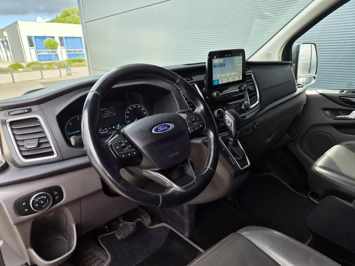 Ford Transit Custom Ford Transit Custom 2.0 TDCI L1H1 DC Leer navi 130 Pk automaat Marge