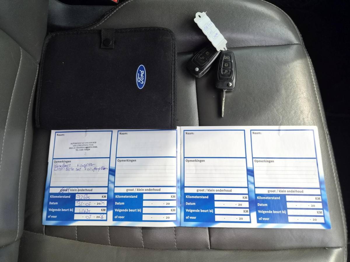 Ford Transit Custom Ford Transit Custom 2.0 TDCI L1H1 DC Leer navi 130 Pk automaat Marge