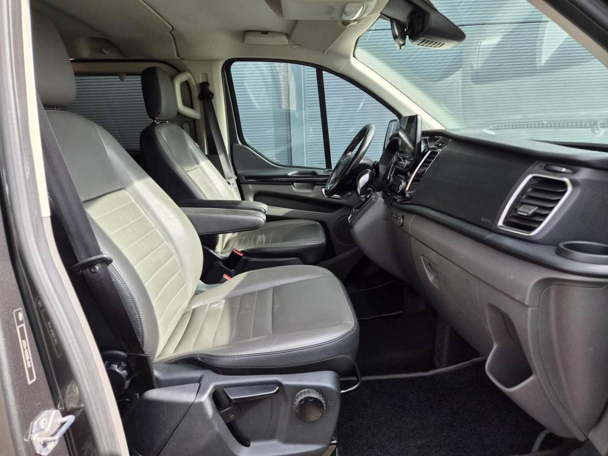 Ford Transit Custom Ford Transit Custom 2.0 TDCI L1H1 DC Leer navi 130 Pk automaat Marge