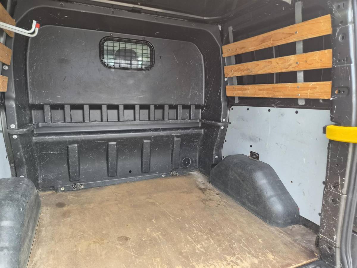 Ford Transit Custom Ford Transit Custom 2.0 TDCI L1H1 DC Leer navi 130 Pk automaat Marge