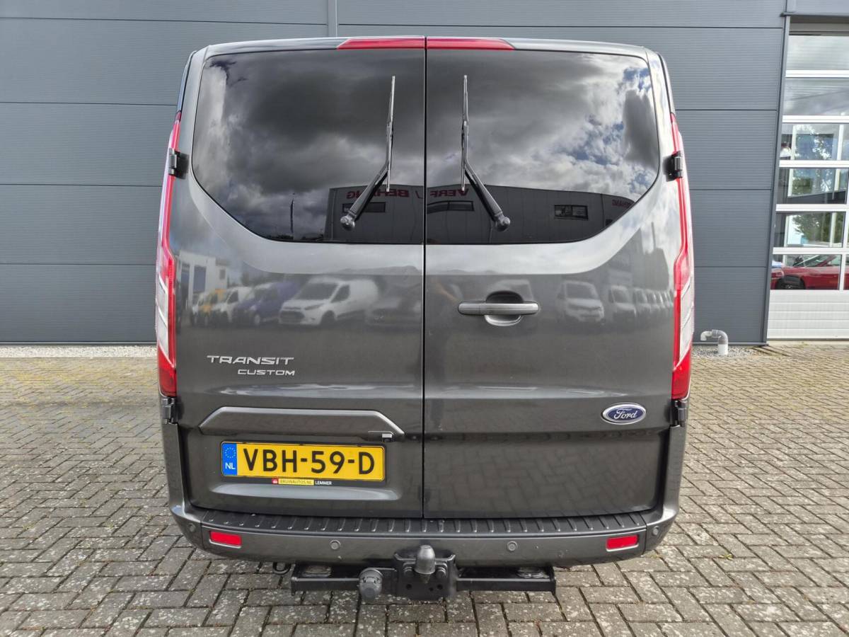 Ford Transit Custom Ford Transit Custom 2.0 TDCI L1H1 DC Leer navi 130 Pk automaat Marge