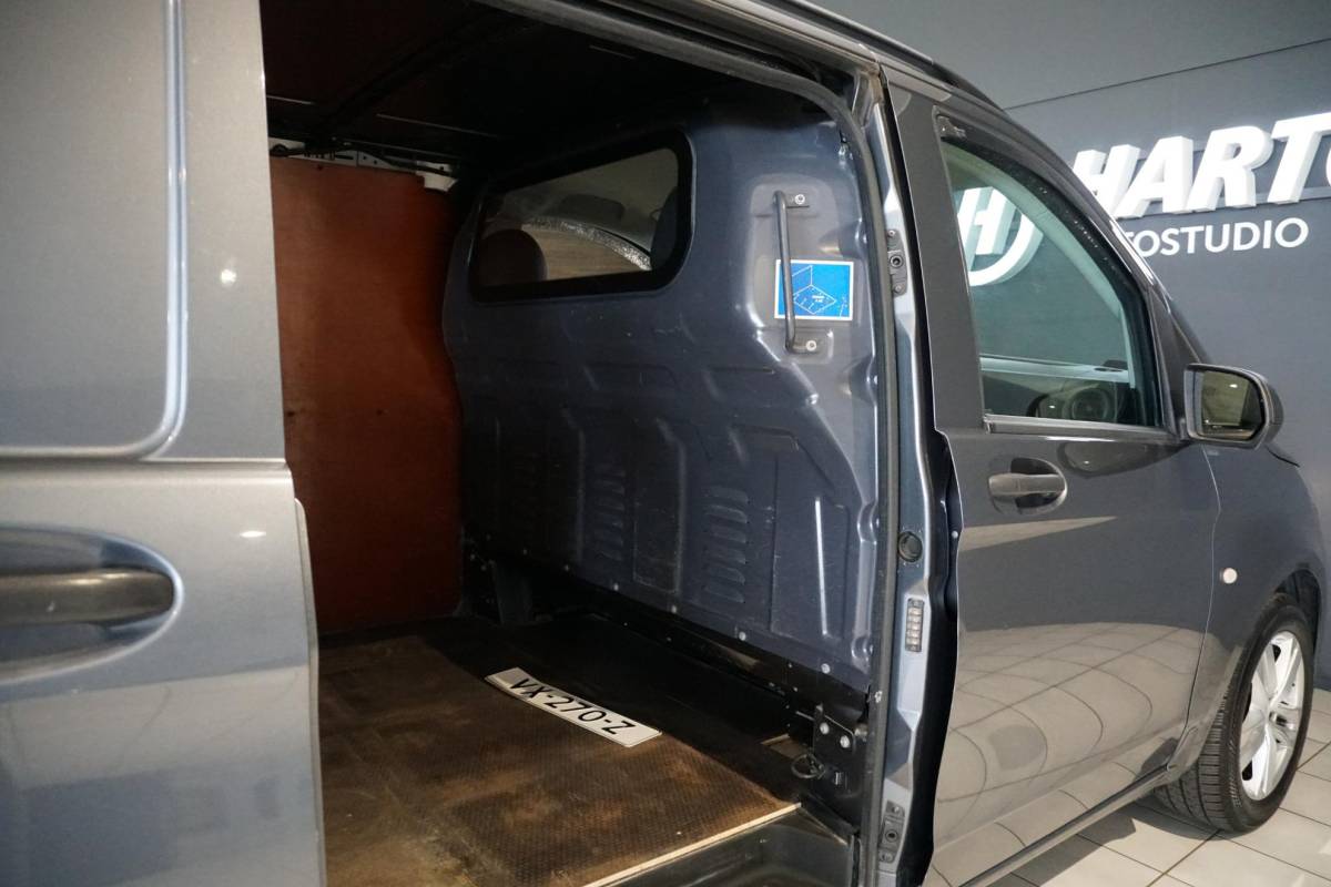 Mercedes-Benz Vito Mercedes-Benz Vito 114 CDI  AUT. +  EURO6 / CAMERA / TREKHAAK 2500 KG / NAVIGATIE / CRUISE CONTROL