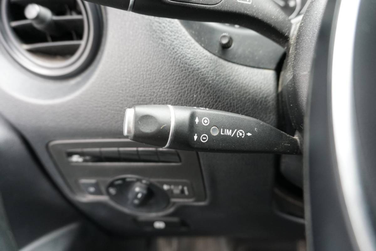 Mercedes-Benz Vito Mercedes-Benz Vito 114 CDI  AUT. +  EURO6 / CAMERA / TREKHAAK 2500 KG / NAVIGATIE / CRUISE CONTROL