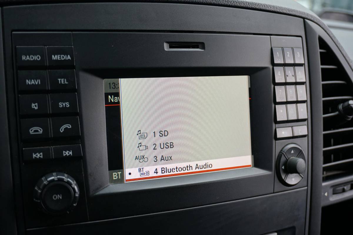 Mercedes-Benz Vito Mercedes-Benz Vito 114 CDI  AUT. +  EURO6 / CAMERA / TREKHAAK 2500 KG / NAVIGATIE / CRUISE CONTROL
