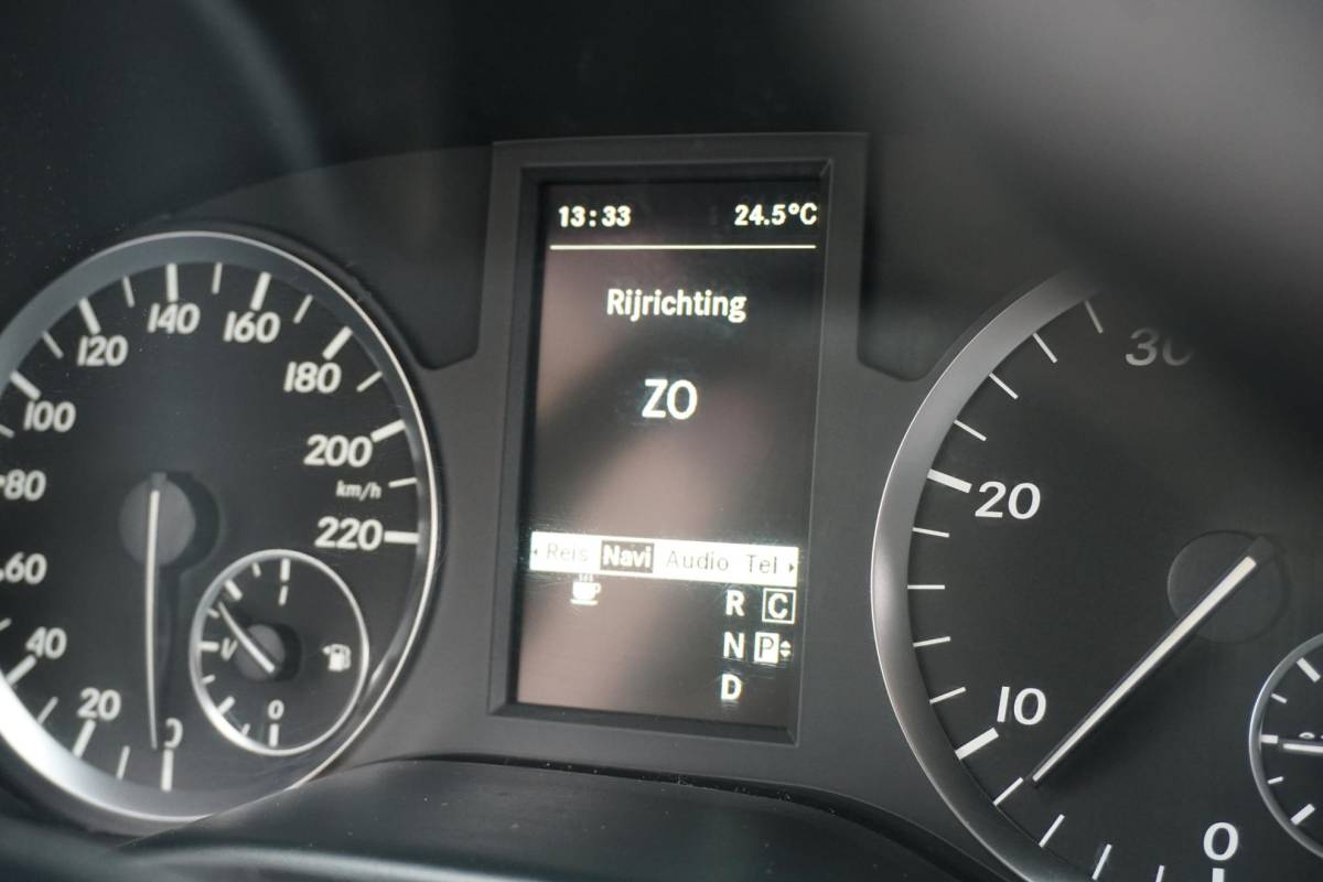 Mercedes-Benz Vito Mercedes-Benz Vito 114 CDI  AUT. +  EURO6 / CAMERA / TREKHAAK 2500 KG / NAVIGATIE / CRUISE CONTROL