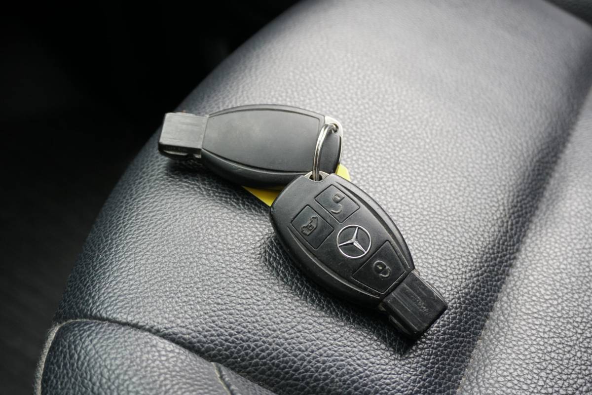 Mercedes-Benz Vito Mercedes-Benz Vito 114 CDI  AUT. +  EURO6 / CAMERA / TREKHAAK 2500 KG / NAVIGATIE / CRUISE CONTROL