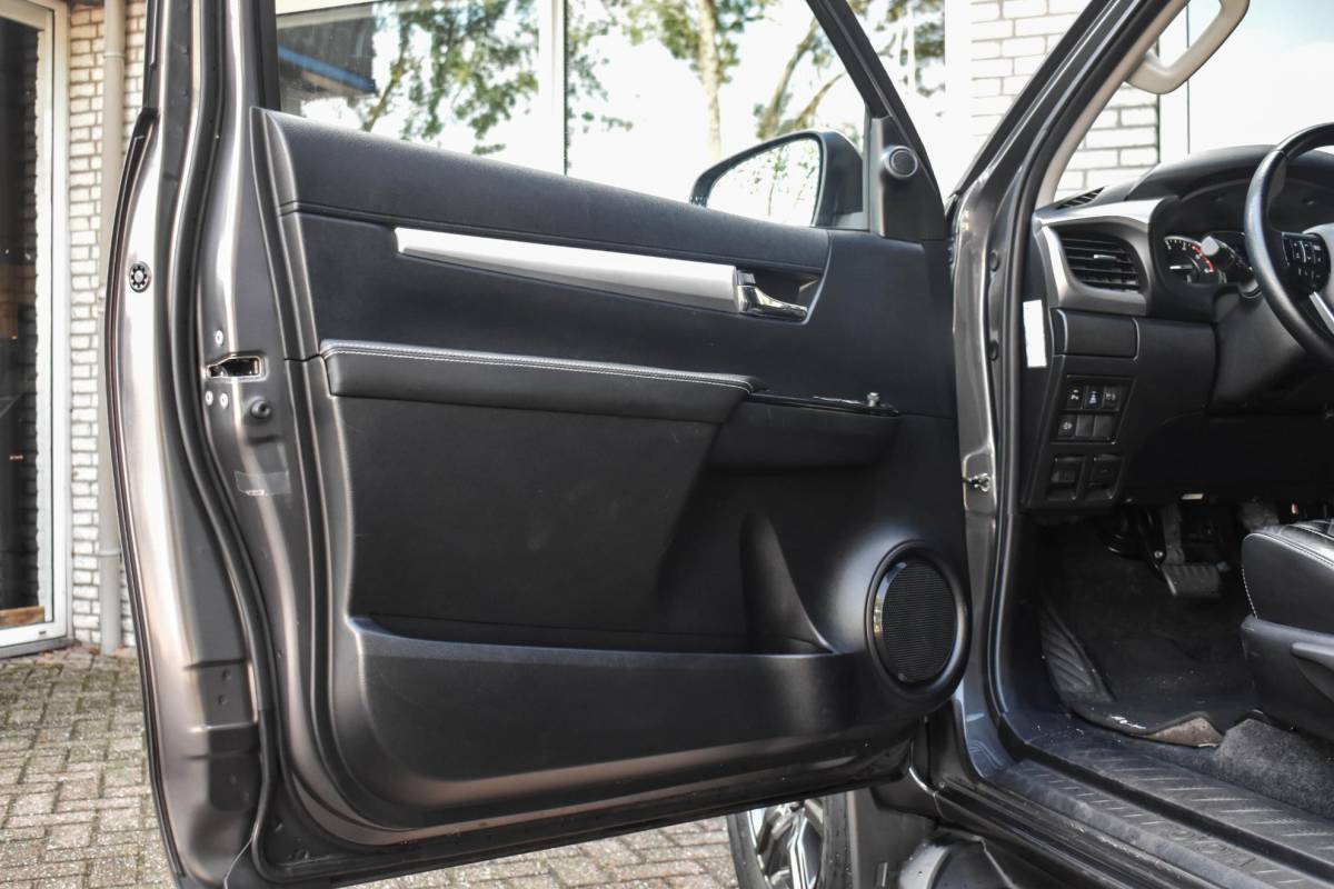Toyota Hilux Toyota HiLux 2.4 D-4D Xtra Cab Professional Trekhaak NL Auto Le