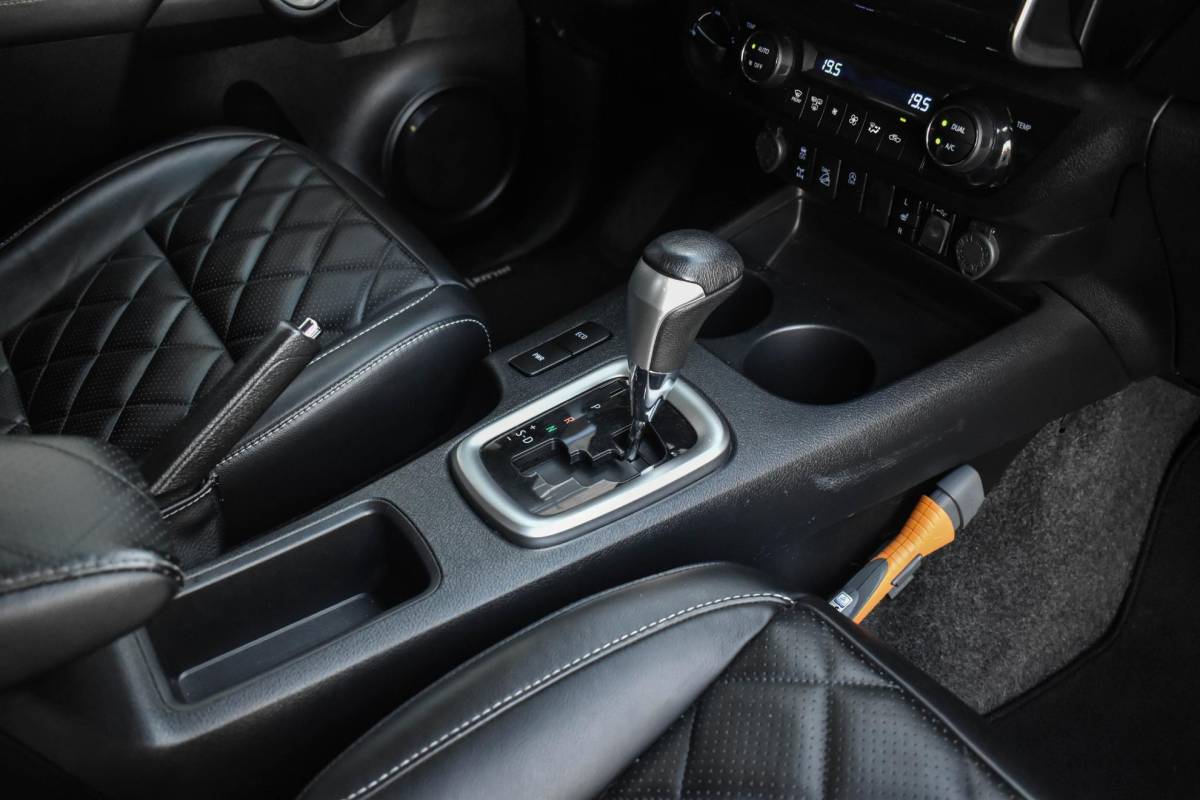 Toyota Hilux Toyota HiLux 2.4 D-4D Xtra Cab Professional Trekhaak NL Auto Le