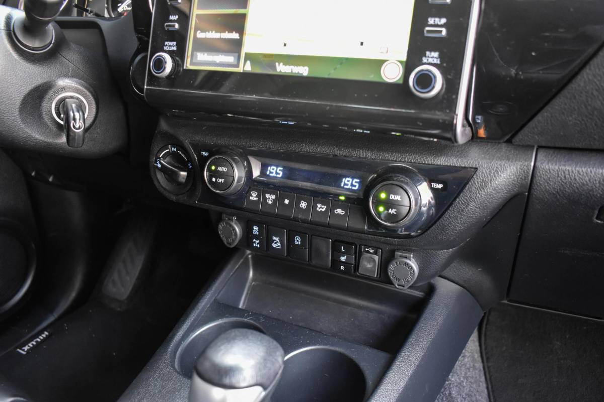 Toyota Hilux Toyota HiLux 2.4 D-4D Xtra Cab Professional Trekhaak NL Auto Le
